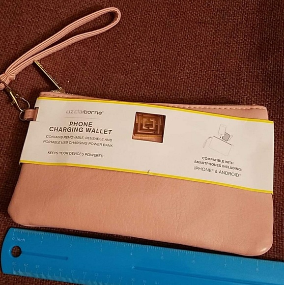 Liz Claiborne Wristlet - Picture 1 of 2